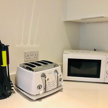بيدفورد Snapos Luxury Serviced Apartment - Meridian House المظهر الخارجي الصورة