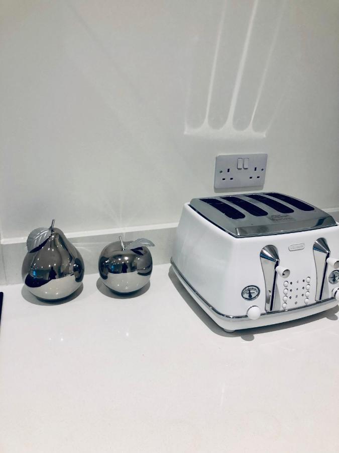 بيدفورد Snapos Luxury Serviced Apartment - Meridian House المظهر الخارجي الصورة