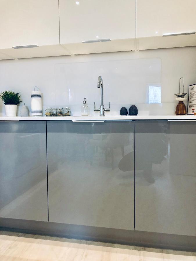 بيدفورد Snapos Luxury Serviced Apartment - Meridian House المظهر الخارجي الصورة