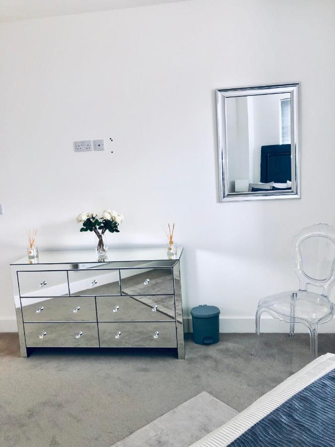 بيدفورد Snapos Luxury Serviced Apartment - Meridian House المظهر الخارجي الصورة