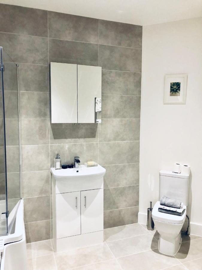 بيدفورد Snapos Luxury Serviced Apartment - Meridian House المظهر الخارجي الصورة