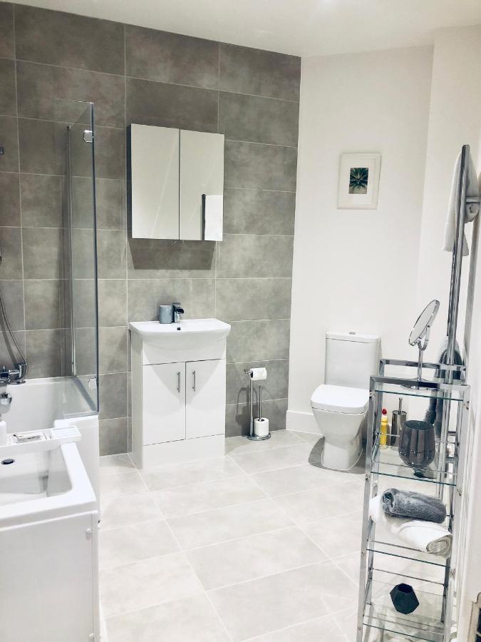 بيدفورد Snapos Luxury Serviced Apartment - Meridian House المظهر الخارجي الصورة